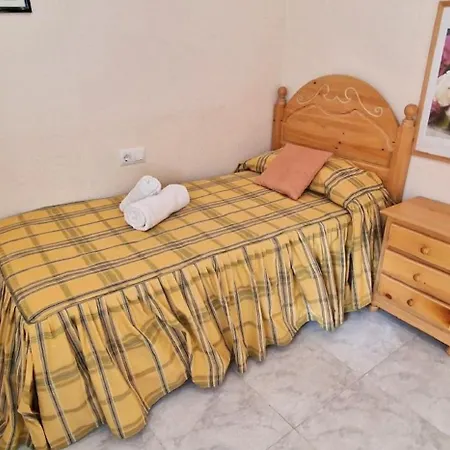 Apartment Ranchos, B-3 *